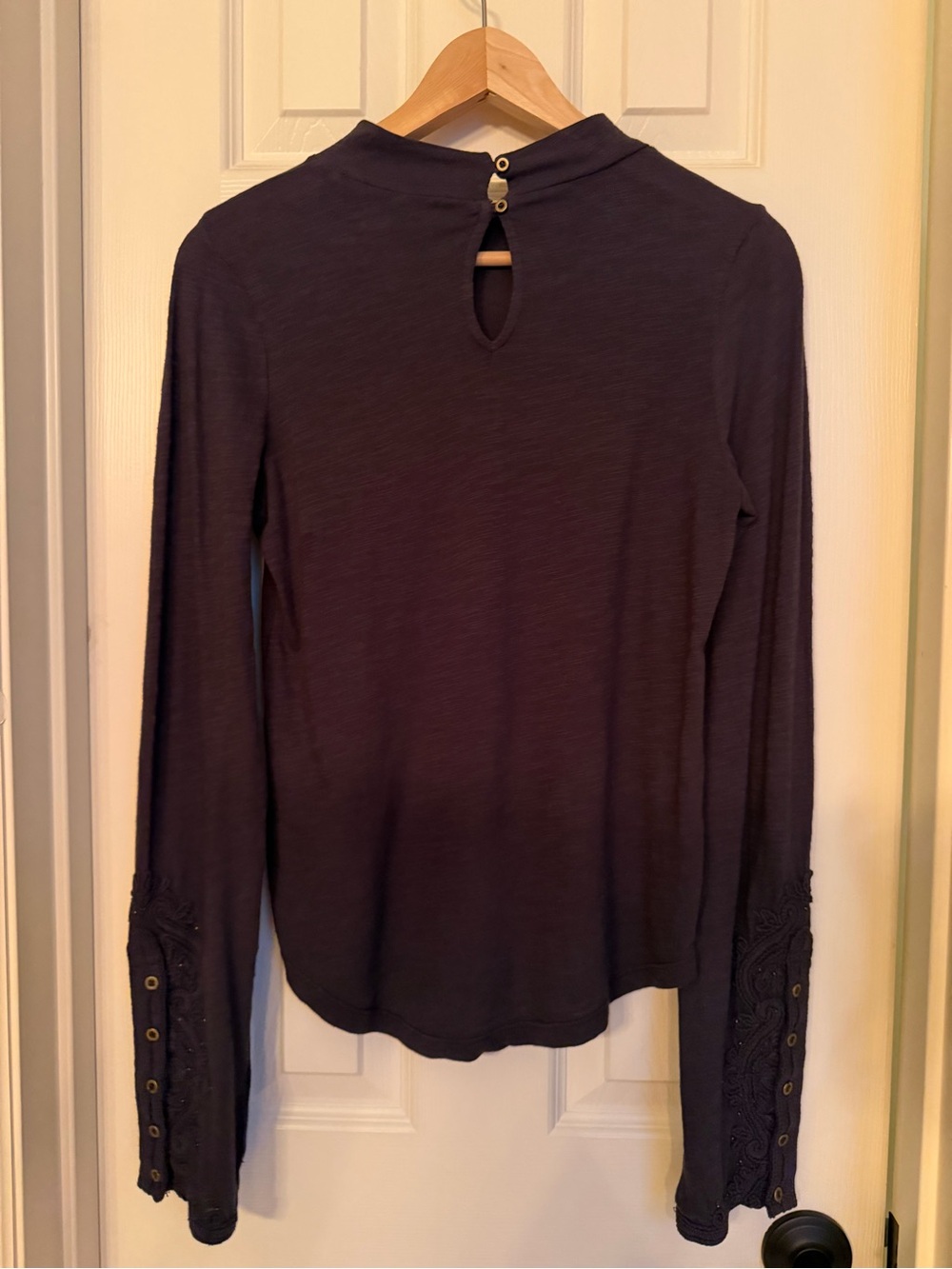 We The Free Dark Gray Long Sleeve Knit Top with Cable Button Sleeves - Picture 4 of 5
